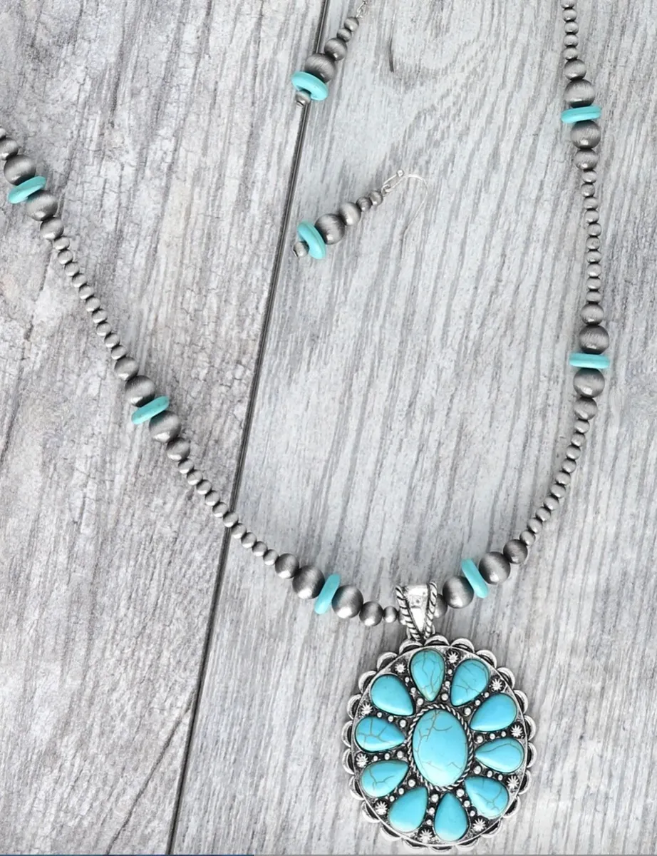 Concho Necklace Set
